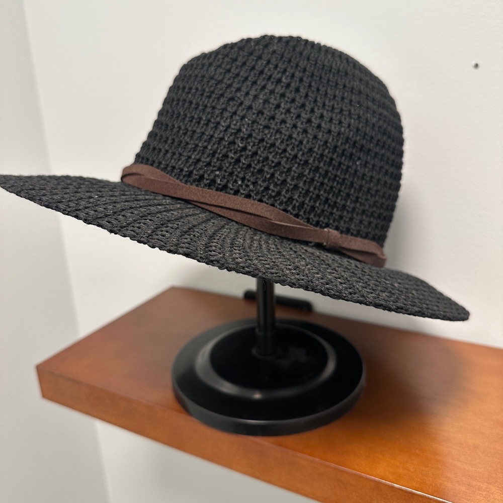 Four Buttons Hat - Picture 3 of 5